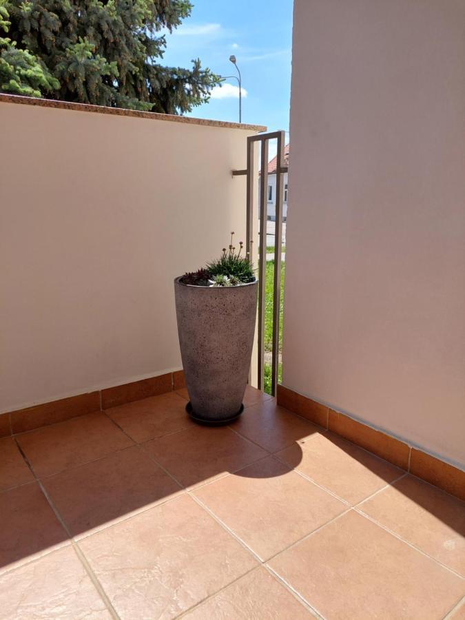 Apartment Meli Varazdin Bagian luar foto
